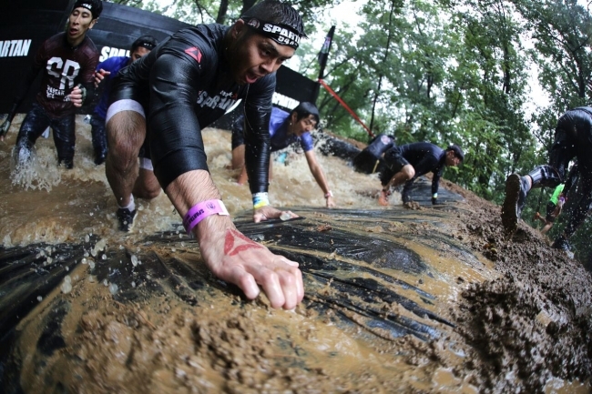 起伏の激しいコースで更に過酷になった世界最高峰障害物レース　「Reebok Spartan Race（リーボック　スパルタンレース）」