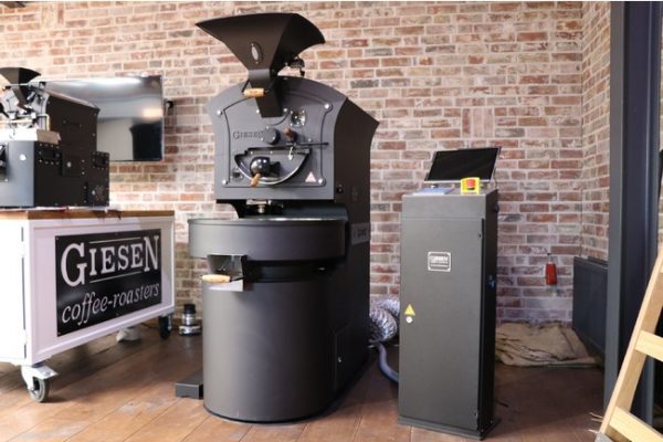 コーヒー焙煎の世界大会（WCRC）公式マシン「Giesen Coffee Roasters」が新しい日本展開をスタート.ーネイビーブルー株式会社ー
